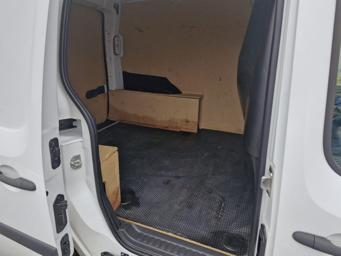 Renault KANGOO II 1.5 DCI 90 EXPRESS EXTRA - Image 12