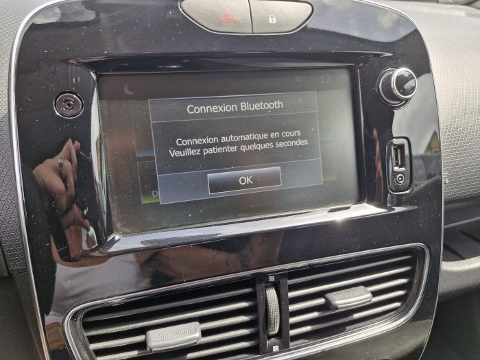 Renault CLIO IV 0.9 TCE 90 BUSINESS - Image 14