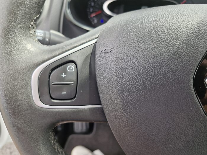 Renault CLIO IV 0.9 TCE 90 BUSINESS - Image 16