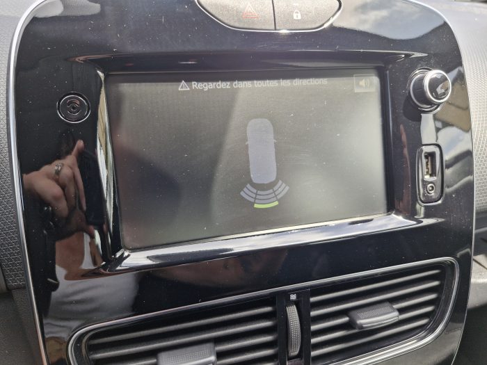 Renault CLIO IV 0.9 TCE 90 BUSINESS - Image 20