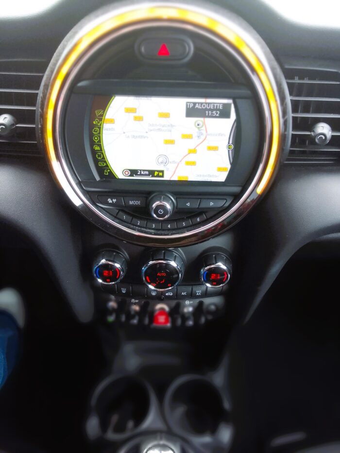 Mini Mini III F56 1.2 102 ONE finition business - Image 3