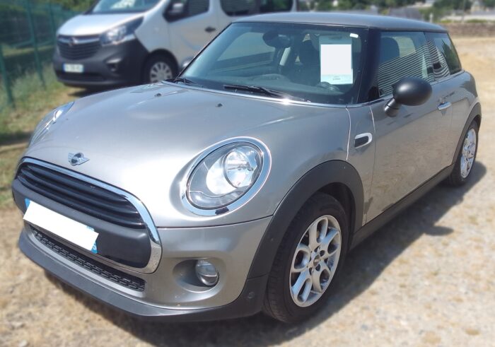 Mini Mini III F56 1.2 102 ONE finition business - Image 4